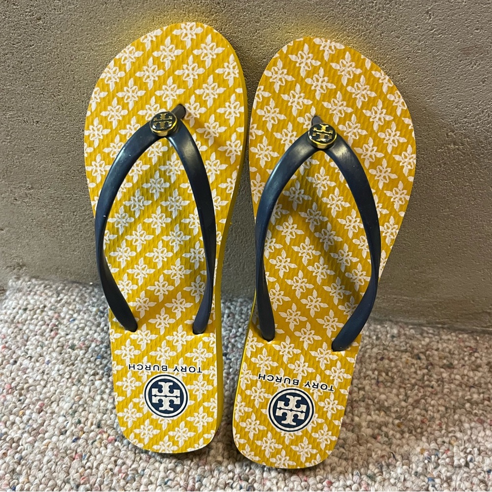 🆕 Tory Burch Azaleh Flip Flops - Picture 2 of 9